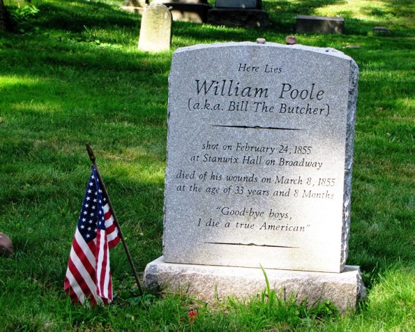 ביל הקצב כגיבור אמריקאי. מצבתו של ויליאם פול.